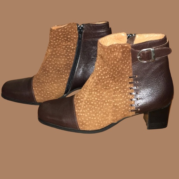 Torcivia Industria Argentina Booties - Picture 1 of 8